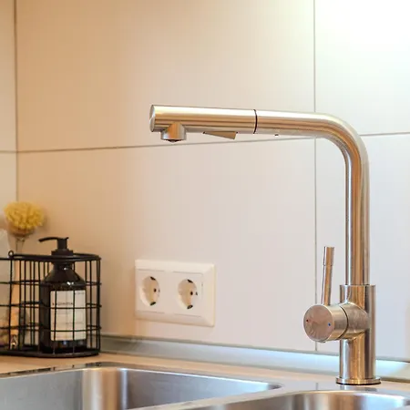 Apartman Stylische Gartenwohnung Mitten In *