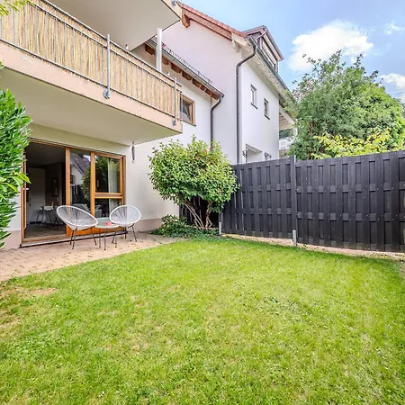 Stylische Gartenwohnung Mitten In Apartment Waldkirch